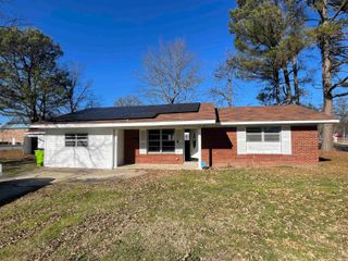 428 E 4th Street, Lonoke, AR 72086