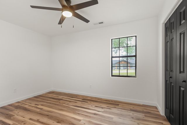 7 James River Lane, Kimberling City, MO 65686