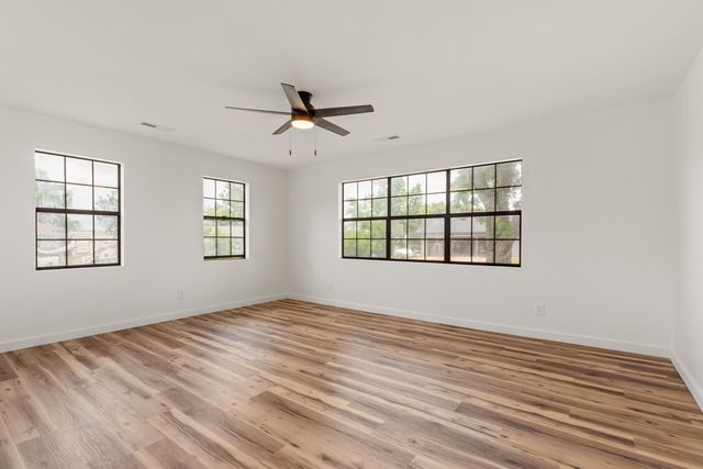 7 James River Lane, Kimberling City, MO 65686