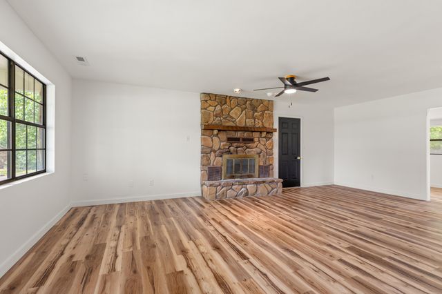 7 James River Lane, Kimberling City, MO 65686