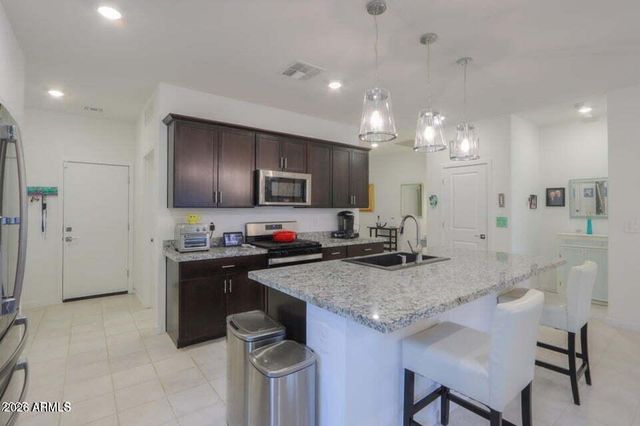 41575 W SAGUARO Drive, Maricopa, AZ 85138