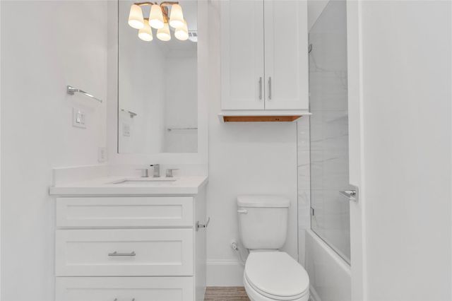 5735 Winsome Lane, Houston, TX 77057