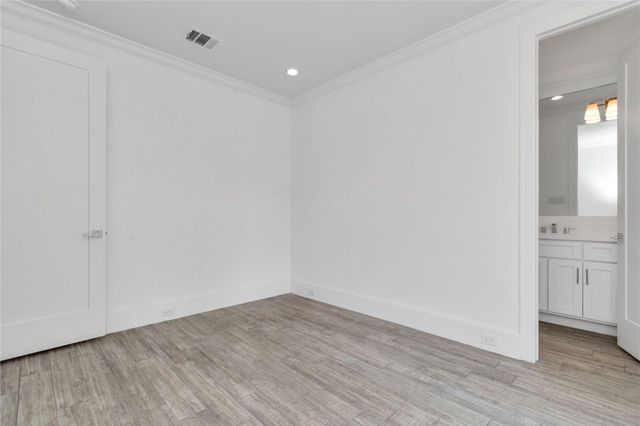 5735 Winsome Lane, Houston, TX 77057