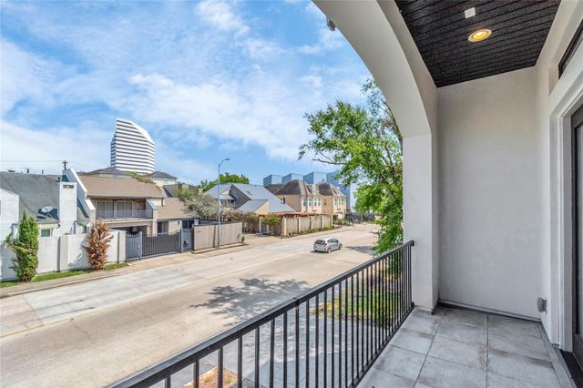 5735 Winsome Lane, Houston, TX 77057