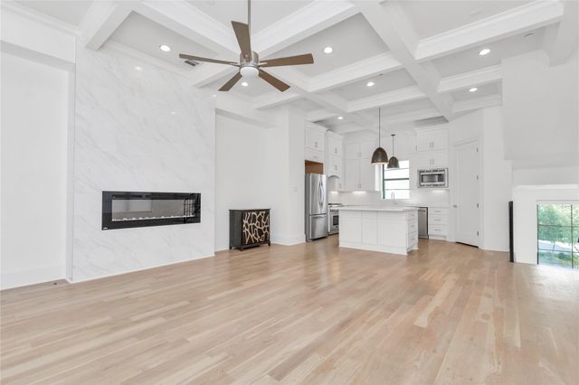 5735 Winsome Lane, Houston, TX 77057