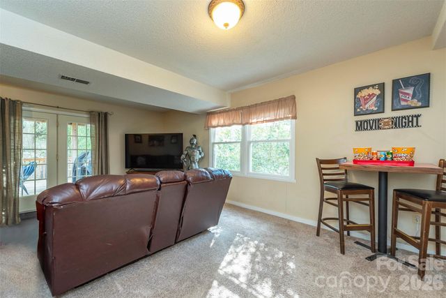 46 Foxberry Drive, Arden, NC 28704