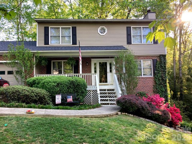 46 Foxberry Drive, Arden, NC 28704