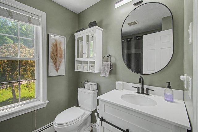 354 Old Stage Road, Georgia, VT 05468