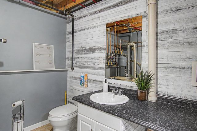 354 Old Stage Road, Georgia, VT 05468