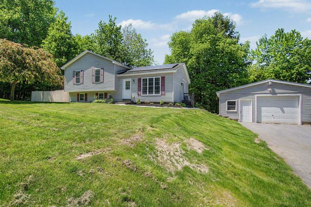 354 Old Stage Road, Georgia, VT 05468