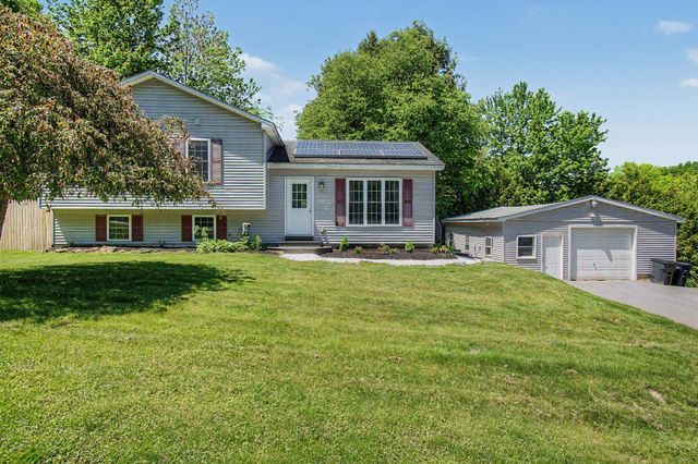 354 Old Stage Road, Georgia, VT 05468