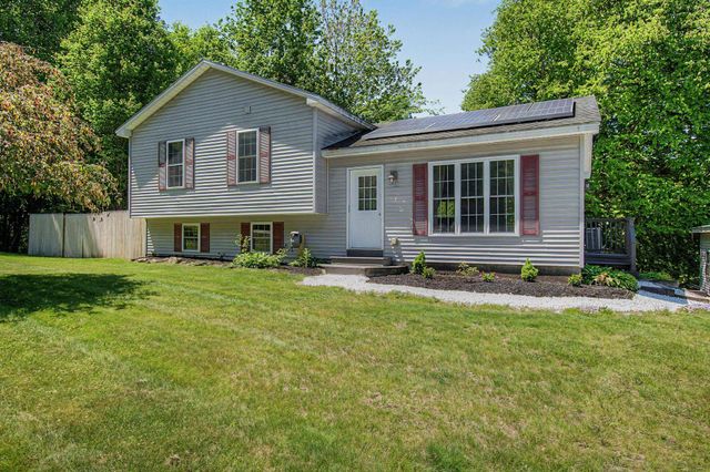 354 Old Stage Road, Georgia, VT 05468