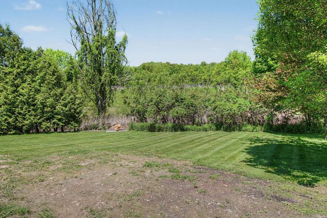 354 Old Stage Road, Georgia, VT 05468