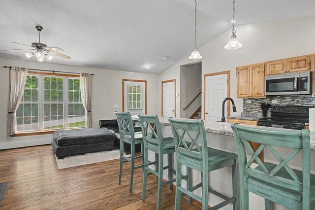 354 Old Stage Road, Georgia, VT 05468