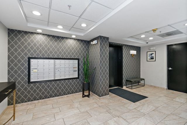 455 W Front Street 201, Wheaton, IL 60187