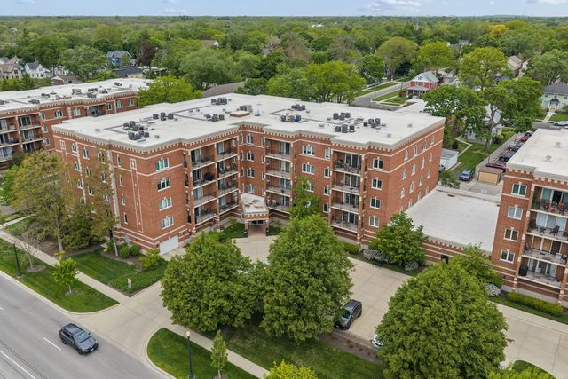 455 W Front Street 201, Wheaton, IL 60187