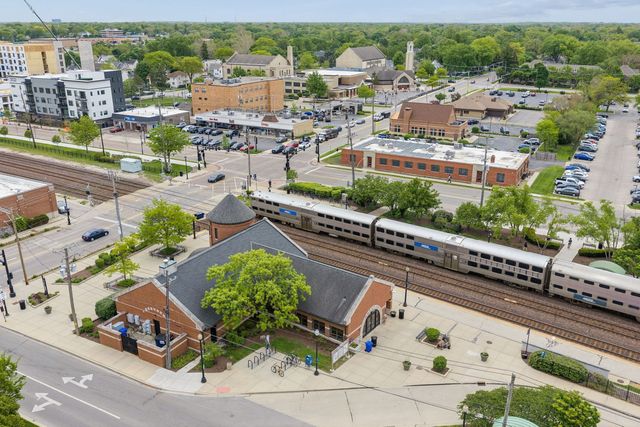 455 W Front Street 201, Wheaton, IL 60187