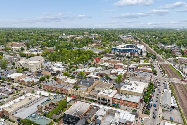 455 W Front Street 201, Wheaton, IL 60187