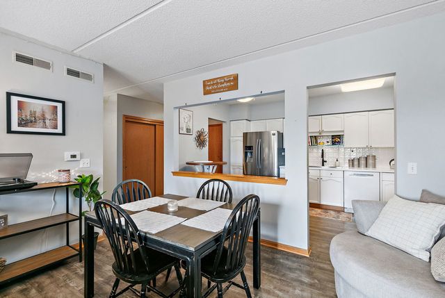 455 W Front Street 201, Wheaton, IL 60187