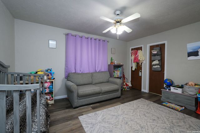 7474 Welch, Bryan, TX 77808