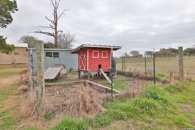 7474 Welch, Bryan, TX 77808