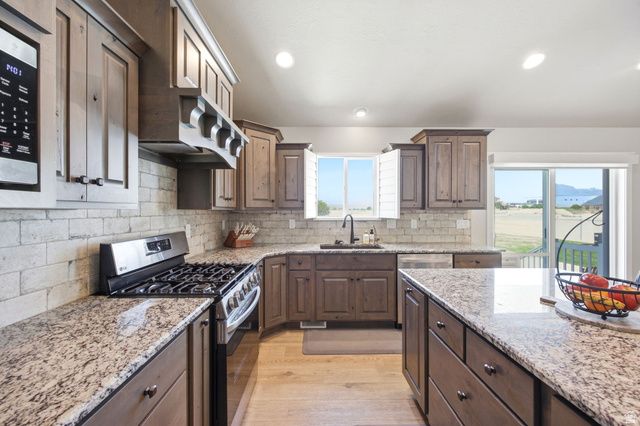 1380 W 50 N, Layton, UT 84041