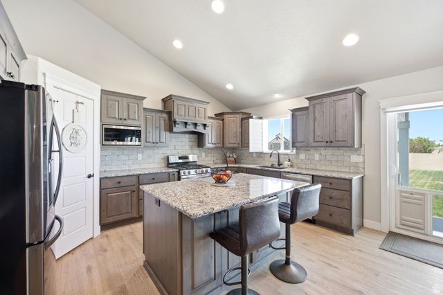 1380 W 50 N, Layton, UT 84041