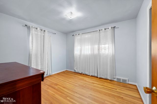 22972 Clairwood Street, Saint Clair Shores, MI 48080