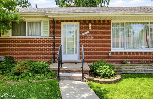 22972 Clairwood Street, Saint Clair Shores, MI 48080