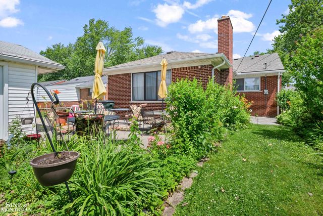 22972 Clairwood Street, Saint Clair Shores, MI 48080