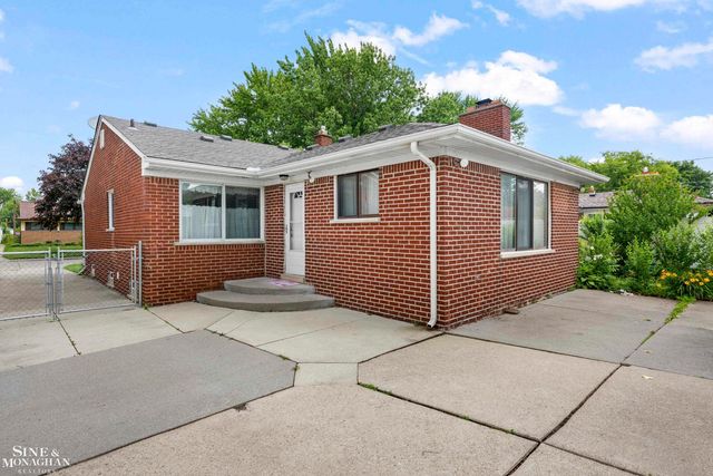 22972 Clairwood Street, Saint Clair Shores, MI 48080