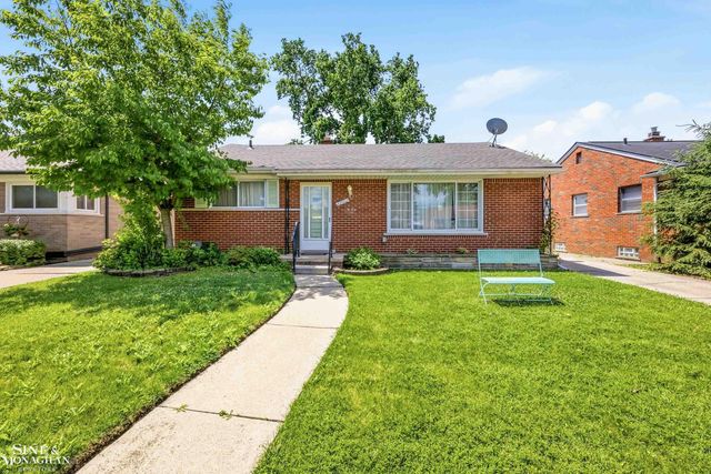22972 Clairwood Street, Saint Clair Shores, MI 48080