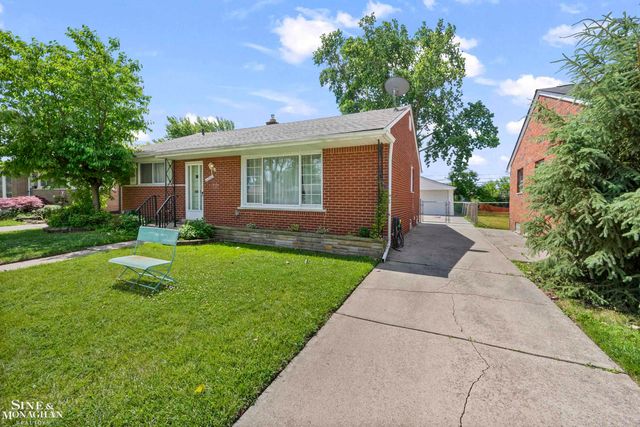 22972 Clairwood Street, Saint Clair Shores, MI 48080