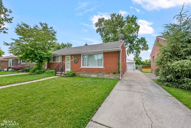 22972 Clairwood Street, Saint Clair Shores, MI 48080