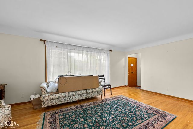 22972 Clairwood Street, Saint Clair Shores, MI 48080