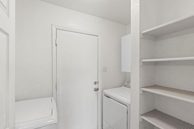 112 Briarwood CT, Kyle, TX 78640