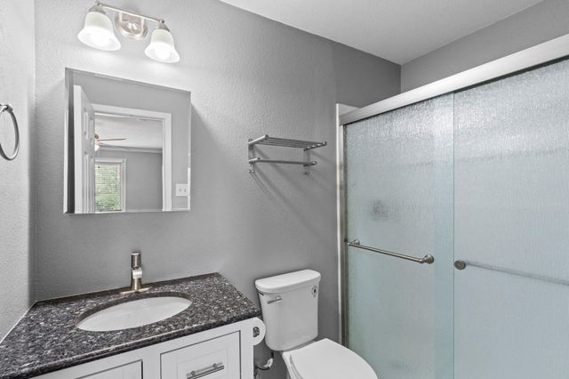 112 Briarwood CT, Kyle, TX 78640