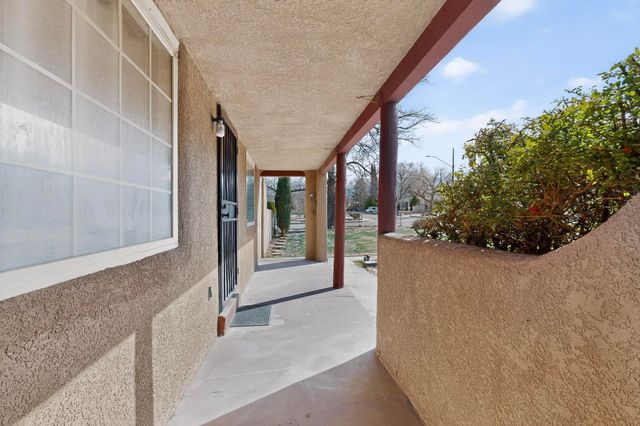 2621 McEarl Avenue SE, Albuquerque, NM 87106