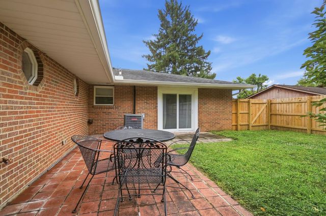 296 E Pike Street, South Lebanon, OH 45065
