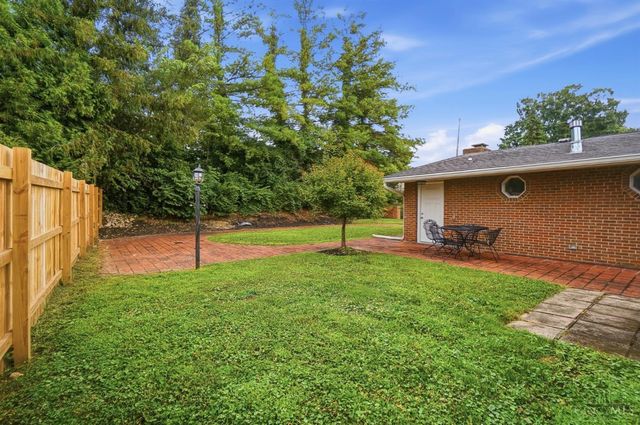 296 E Pike Street, South Lebanon, OH 45065