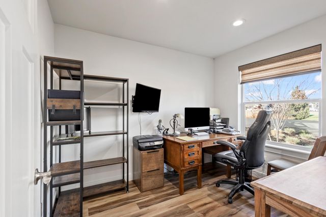 51780 Mountain Pine Street, La Pine, OR 97739