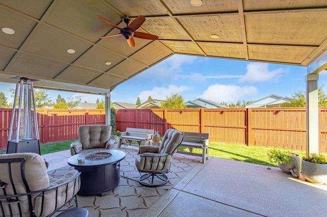 51780 Mountain Pine Street, La Pine, OR 97739