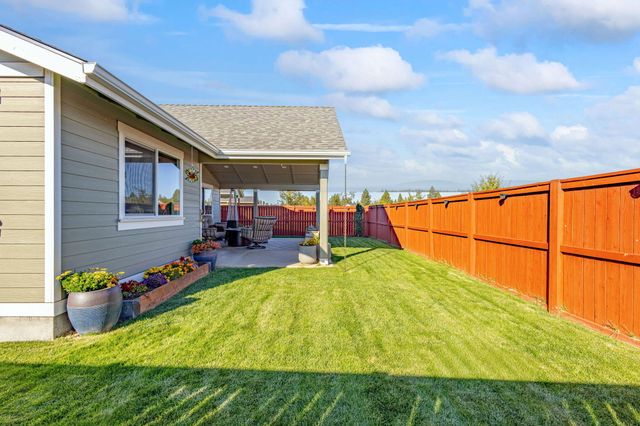 51780 Mountain Pine Street, La Pine, OR 97739