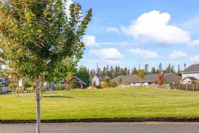 51780 Mountain Pine Street, La Pine, OR 97739