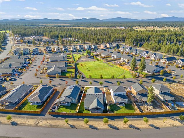 51780 Mountain Pine Street, La Pine, OR 97739