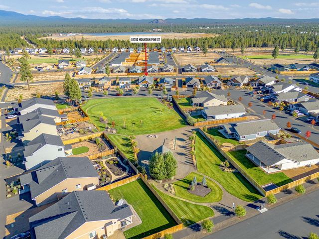 51780 Mountain Pine Street, La Pine, OR 97739