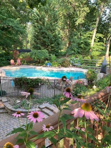 212 Monroe Ave, Montgomery Twp., NJ 08502