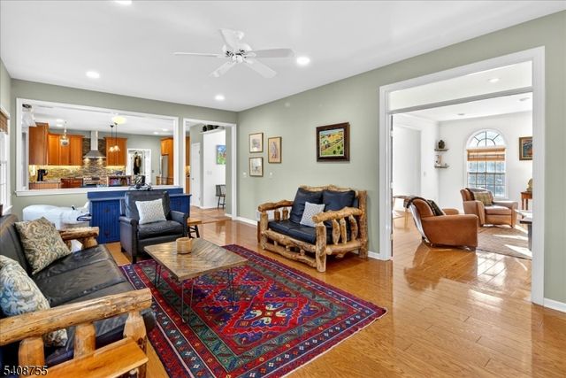 212 Monroe Ave, Montgomery Twp., NJ 08502