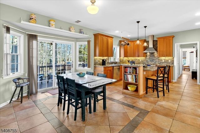 212 Monroe Ave, Montgomery Twp., NJ 08502