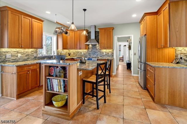 212 Monroe Ave, Montgomery Twp., NJ 08502